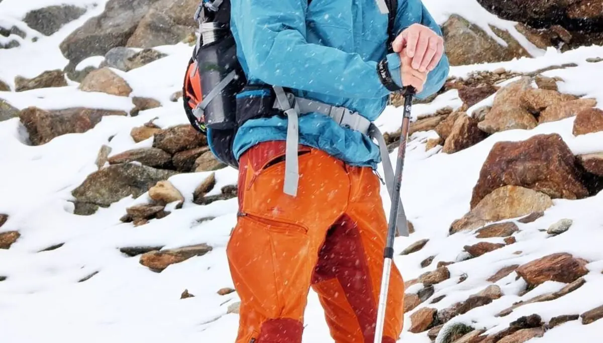 Thomas Tamke steht am Schwarzkogel | © Tim Rada