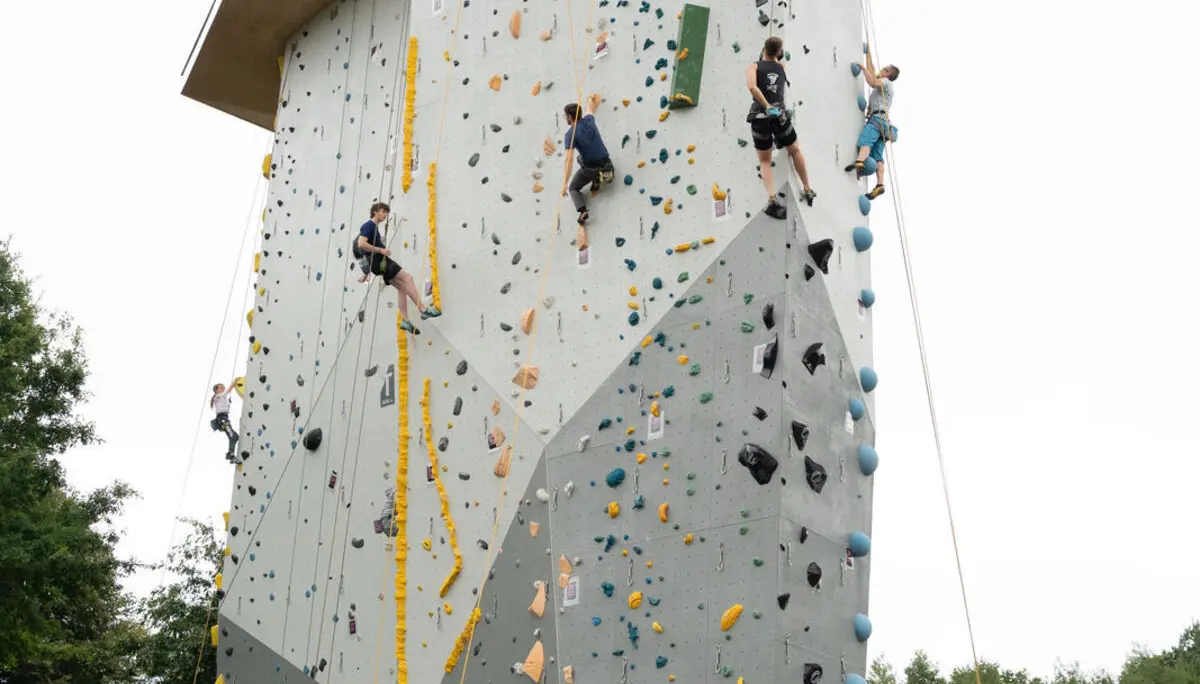 Kletterer beim Klettercup 2026  | © Lisa Oehlert