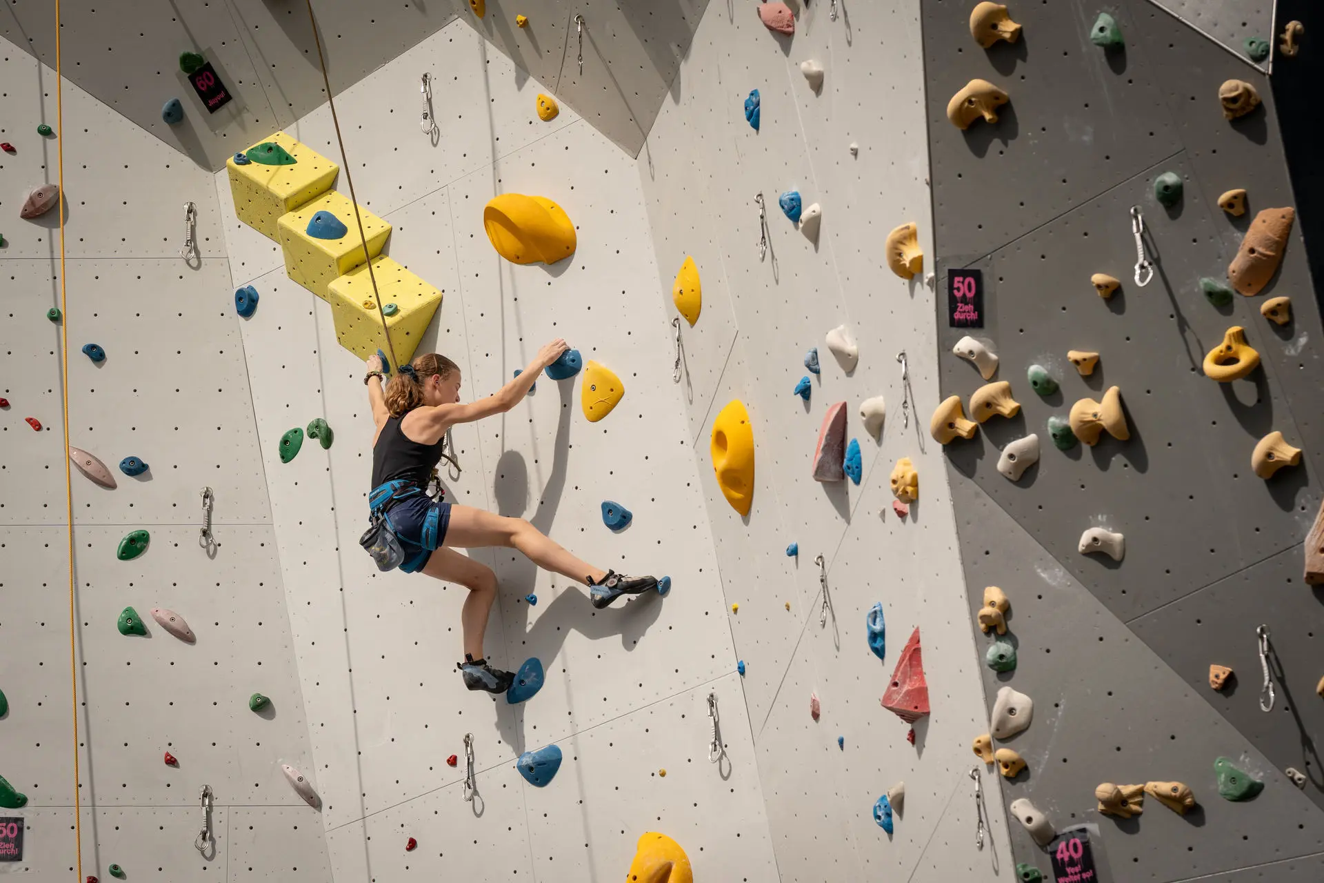 Kletterer beim Klettercup 2026  | © Lisa Oehlert