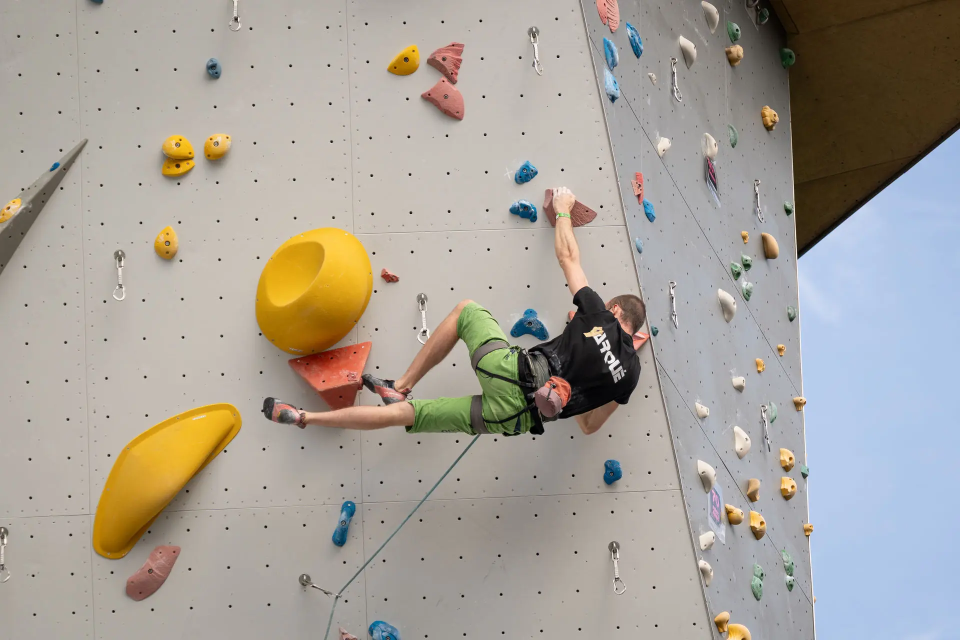 Kletterer beim Klettercup 2026  | © Lisa Oehlert