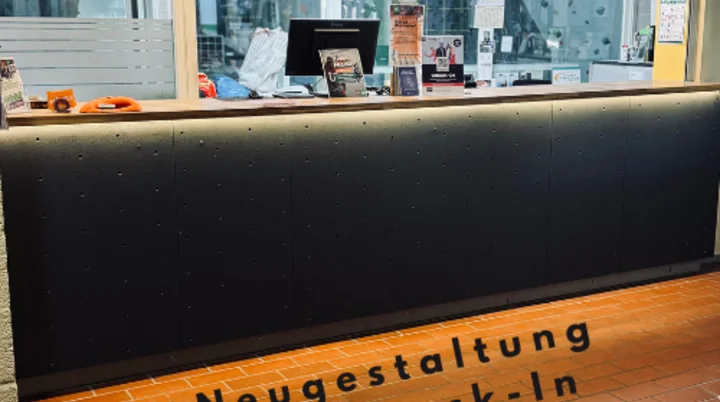 Der Tresen des Check-in neu gestaltet | © Malte Pfennings